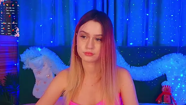 Snapshot of AlinaWalters chatting on January 2026 08:38:02 PM AlinaWalters online show from January 2026 08:38:02 PM