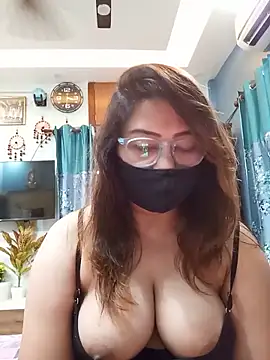 Cute-mona online show from May 2026 10:02:02 AM