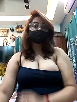 Cute-mona online show from November 2025 10:41:01 AM