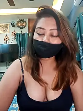 Cute-mona online show from February 2026 07:45:02 PM