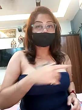 Cute-mona online show from November 2025 10:41:02 AM