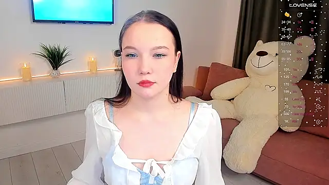 uwwu bunny online show from February 2025 01:32:01 PM