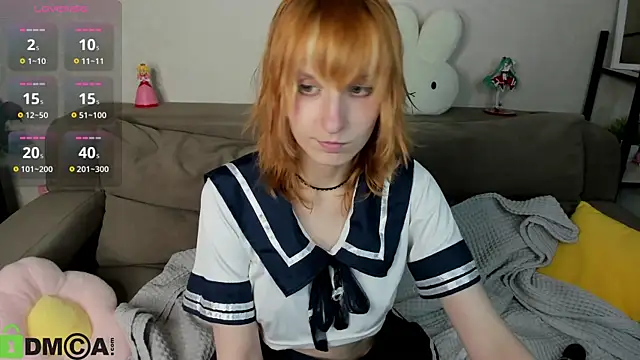Snapshot of Little_Chips chatting on June 2026 05:32:01 PM Little Chips online show from June 2026 05:32:01 PM