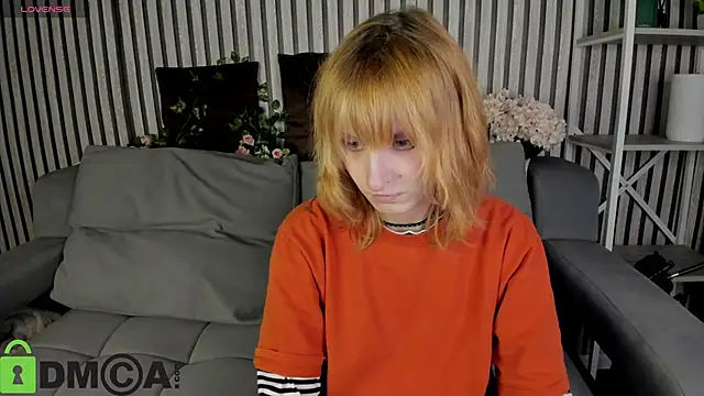 Snapshot of Little_Chips chatting on May 2026 05:20:02 PM Little Chips online show from May 2026 05:20:02 PM
