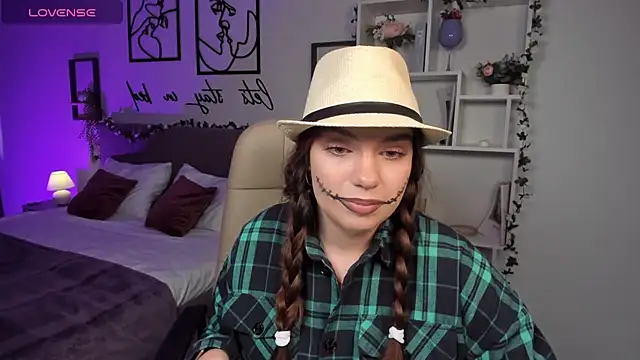 DaniellaLovely online show from October 2025 12:04:01 PM