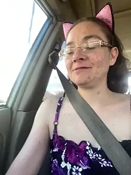Cutebitchxh online show from April 2026 06:37:01 PM
