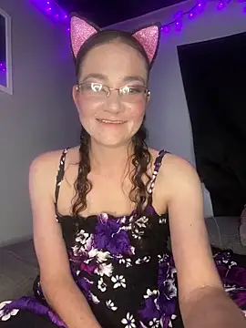 Cutebitchxh online show from April 2026 04:15:01 AM