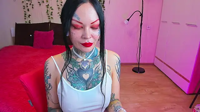 Megan Black Moon online show from November 2025 09:47:01 AM