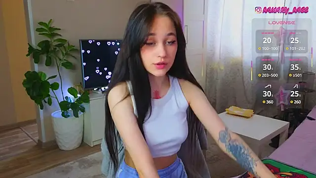 Snapshot of MaryRace chatting on March 2025 11:30:02 AM MaryRace online show from March 2025 11:30:02 AM