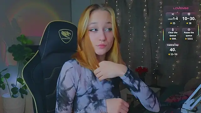 MaryRace online show from April 2026 05:08:02 PM