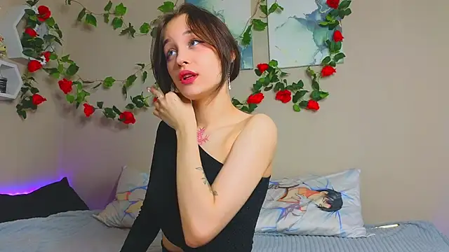 Snapshot of MaryRace chatting on December 2024 12:59:02 PM MaryRace online show from December 2024 12:59:02 PM