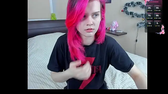 JulieTaylors online show from March 2026 10:21:01 PM