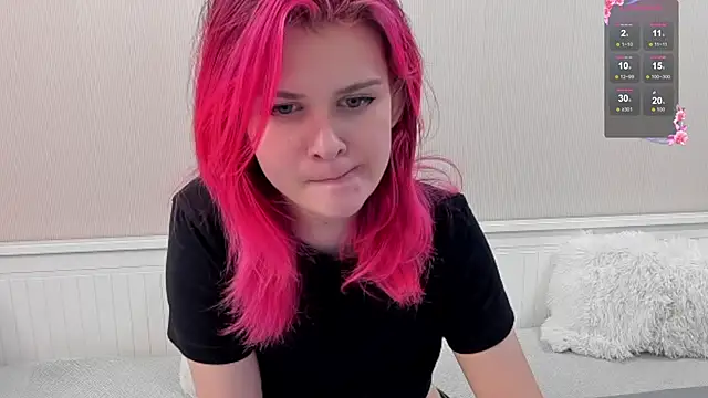 Snapshot of JulieTaylors chatting on October 2025 10:10:02 PM JulieTaylors online show from October 2025 10:10:02 PM