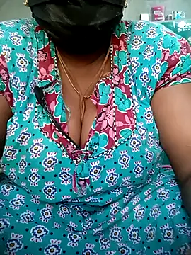 Snapshot of kavinila20 chatting on February 2025 05:30:02 AM kavinila20 online show from February 2025 05:30:02 AM