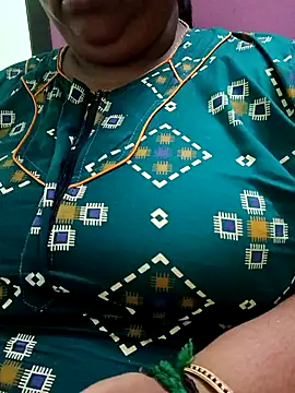 Snapshot of kavinila20 chatting on October 2025 04:30:01 PM kavinila20 online show from October 2025 04:30:01 PM