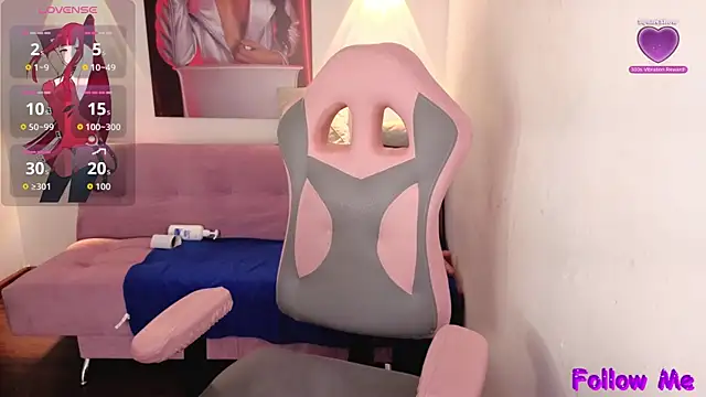 Snapshot of vittorialombardi__ chatting on November 2025 08:18:02 AM vittorialombardi online show from November 2025 08:18:02 AM