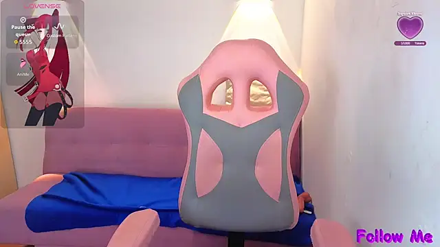 vittorialombardi   online show from January 2026 07:15:01 AM