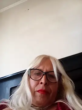 Rousmk1 online show from March 2025 12:01:02 PM