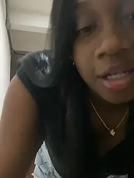 Snapshot of EscorpiLeoncita chatting on December 2024 03:51:02 AM EscorpiLeoncita online show from December 2024 03:51:02 AM