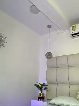 Alexa Handler online show from April 2026 08:02:01 PM