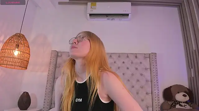 Alexa Handler online show from December 2025 08:10:02 PM