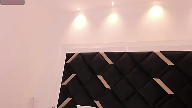 Alexa Handler online show from November 2025 10:54:01 PM