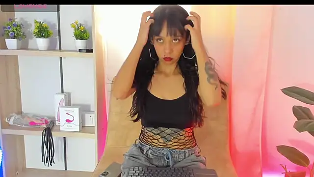 ladynemesis online show from January 2025 08:22:01 PM