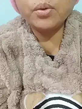 Hot Lovely99 online show from January 2025 10:44:01 AM