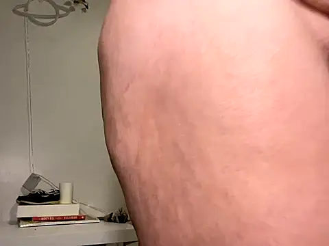 Kittyymaze1 online show from October 2025 12:58:02 PM