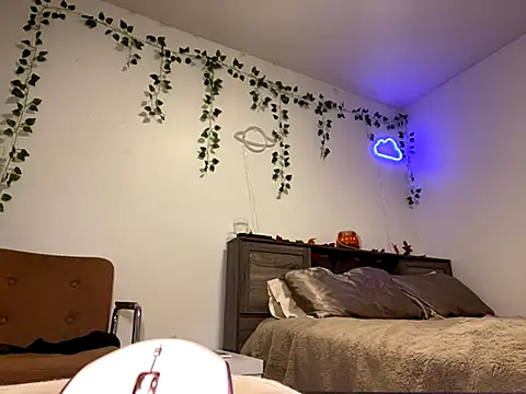 Kittyymaze1 online show from September 2025 01:50:01 PM