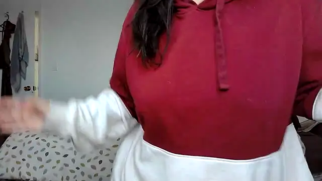 Kittyymaze1 online show from April 2026 12:07:02 PM