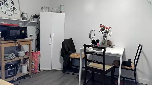 Kittyymaze1 online show from February 2026 01:24:02 PM