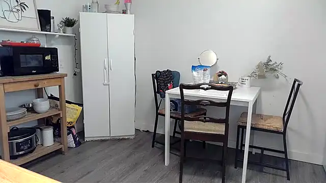 Kittyymaze1 online show from March 2026 12:27:02 PM