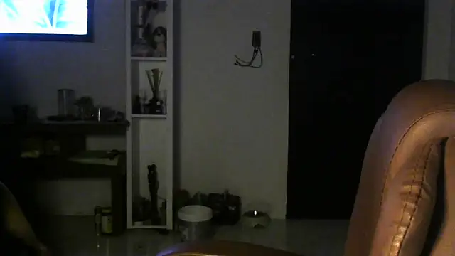 LUNYYA online show from June 2026 10:09:02 PM