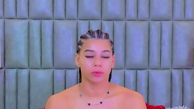 TiaraRosse online show from March 2026 11:37:02 AM