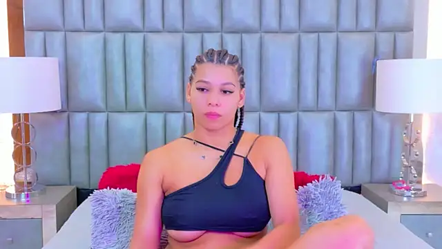 TiaraRosse online show from March 2026 12:20:01 PM