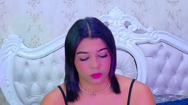 TiaraRosse online show from November 2025 12:20:01 PM