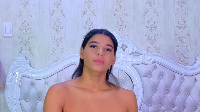 TiaraRosse online show from October 2025 02:32:01 PM