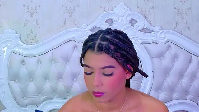 TiaraRosse online show from January 2026 01:15:02 PM