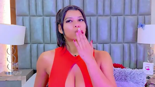 TiaraRosse online show from March 2026 11:59:01 AM