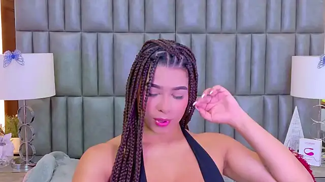 TiaraRosse online show from February 2026 01:27:01 PM