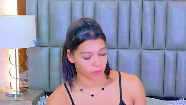 TiaraRosse online show from March 2026 03:43:01 AM