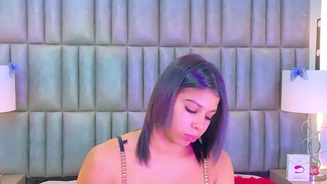 TiaraRosse online show from February 2026 12:24:02 PM