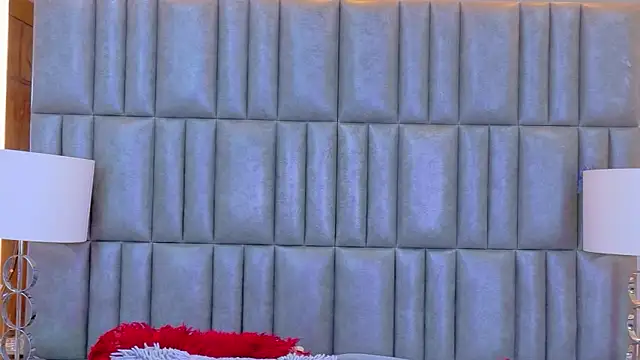 TiaraRosse online show from March 2026 12:09:02 PM