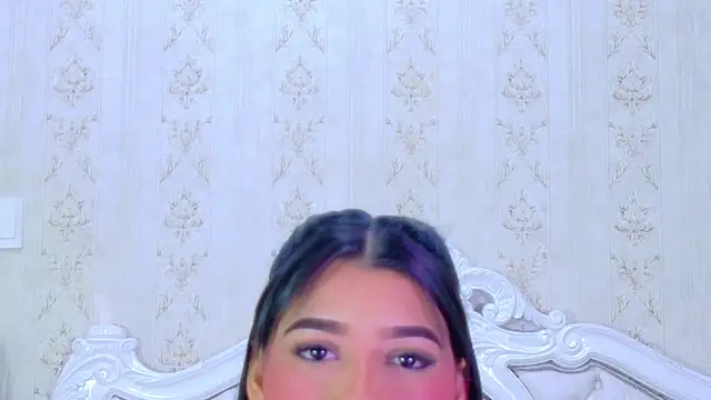 TiaraRosse online show from November 2025 12:39:01 PM