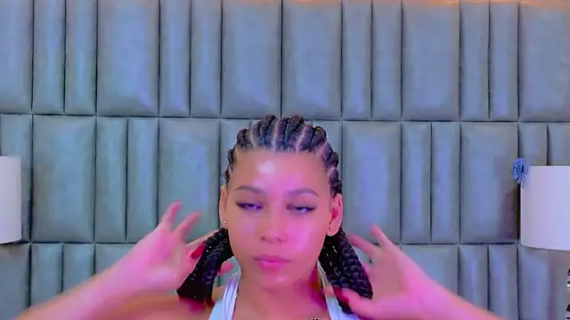 TiaraRosse online show from March 2026 03:23:01 AM