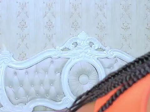 TiaraRosse online show from September 2025 12:16:01 PM
