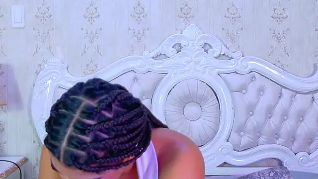 TiaraRosse online show from September 2025 02:01:01 PM
