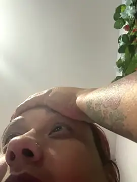 Cafeziitha02 online show from October 2025 05:28:02 AM