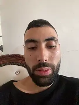 Snapshot of macg96 chatting on December 2025 01:02:02 PM macg96 online show from December 2025 01:02:02 PM